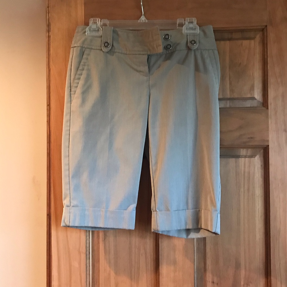 Dress capris
